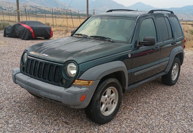 2006 LIBERTY SPORT 4X4 (19).jpg